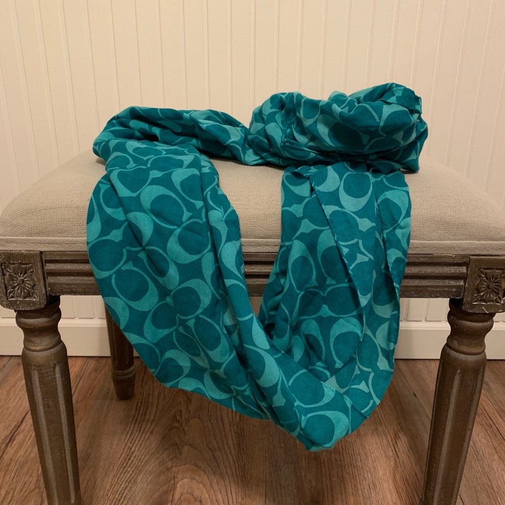 Coach scarf